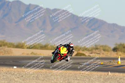 media/Dec-09-2023-SoCal Trackdays (Sat) [[76a8ac2686]]/Turn 15 Set 2 (245pm)/